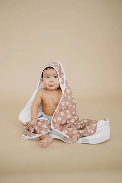 Daisy Dream Muslin Hooded Towel