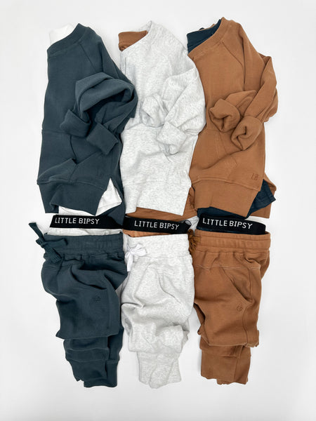 Pocket Pullover - Light Heather Grey