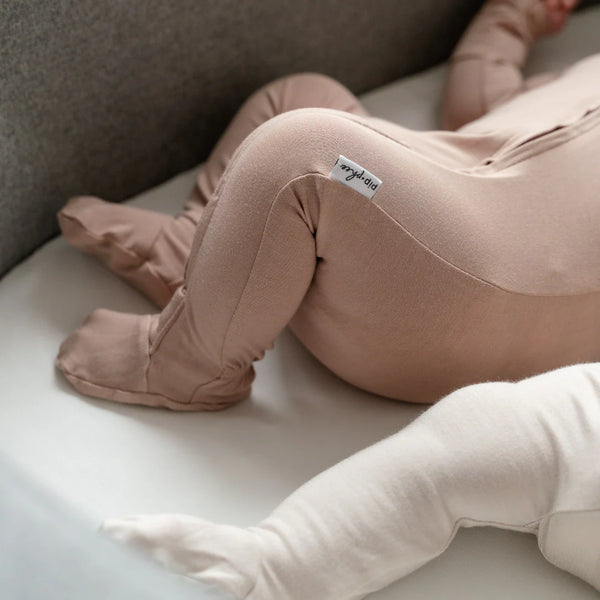 Bamboo Footed Sleeper - Winter Flower