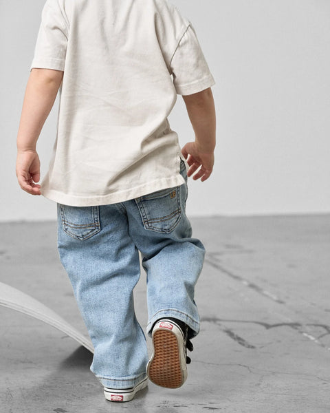 Straight Leg Jean - Light Wash