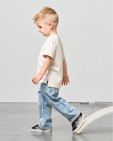 Straight Leg Jean - Light Wash