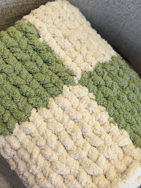 Baby Green/Cream Chunky Knit Blanket