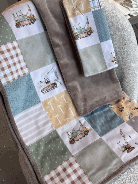 Minky Blanket - Construction / Tan