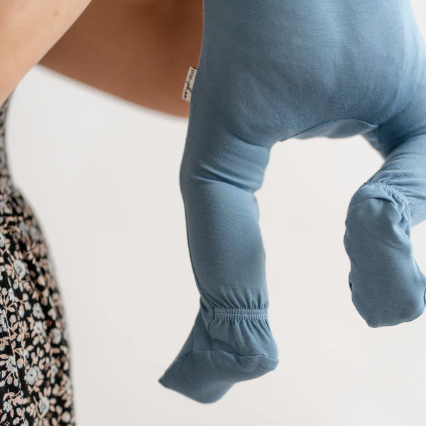 Bamboo Footed Sleeper - Winter Flower