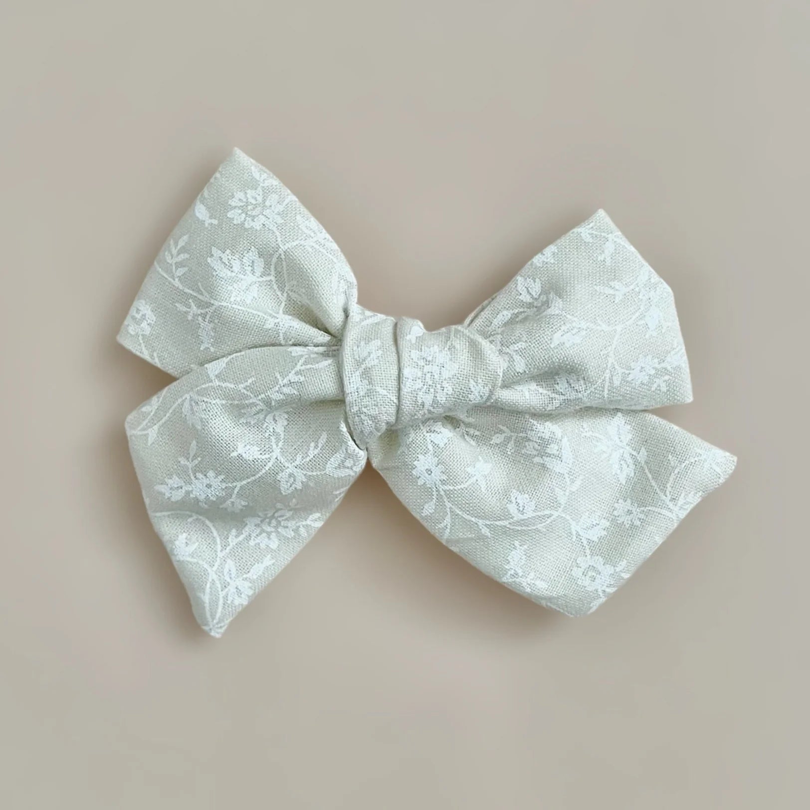 Snow Pinwheel Bow