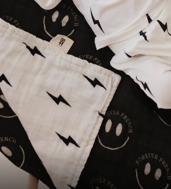 Muslin Quilt | Ff Smile Black & White Bolt