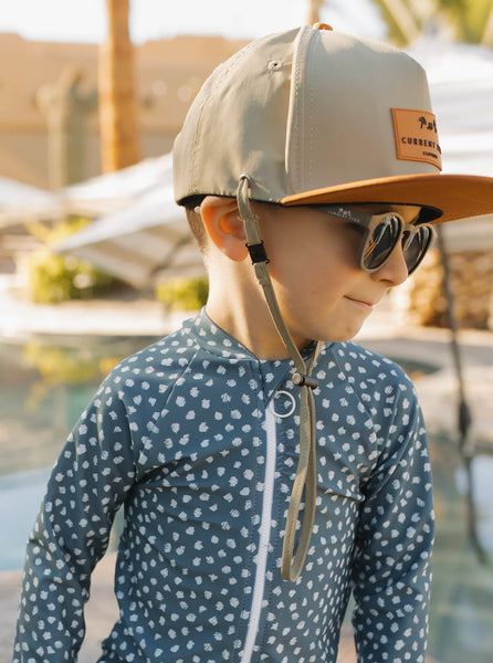 The Keyhole Sunnies - Matte Charcoal