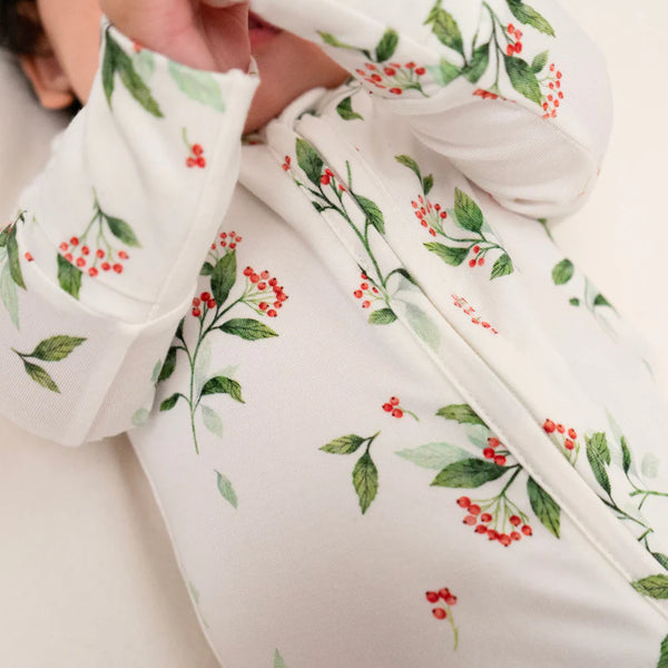 Bamboo Zipper Sleeper - Holly Berries