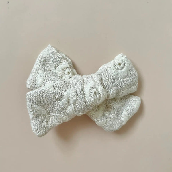 White & Grey Floral Pinwheel Bow