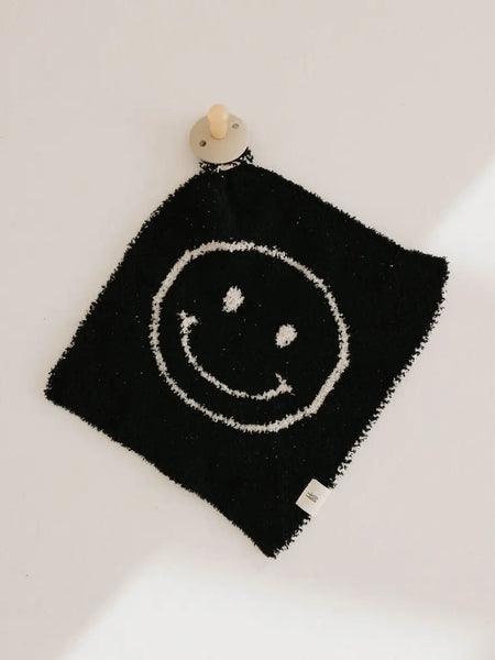 Lovey | Black & White Just Smile